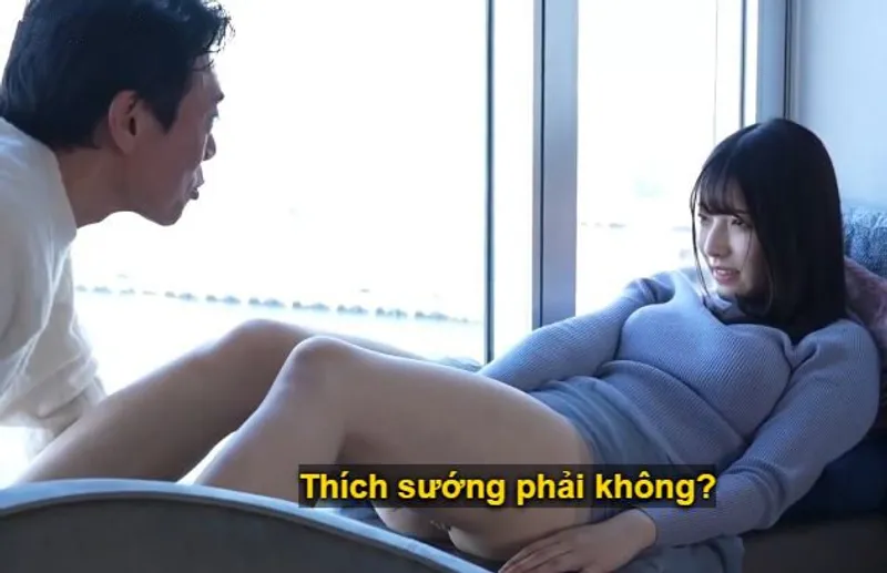 Buổi hẹn kín đáo giữa ông bác lớn tuổi và cô minh tinh trẻ tuổi mới chập chững bước chân vào nghề diễn tại nhà nghỉ sang trọng